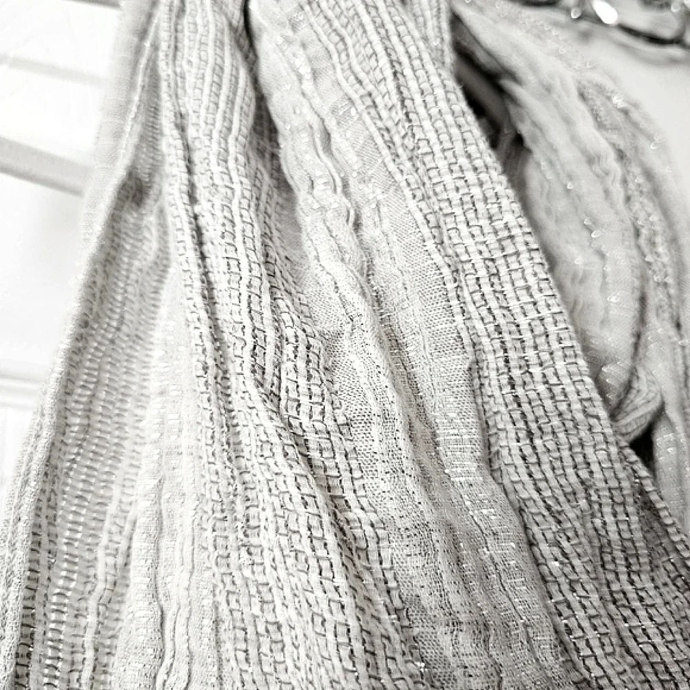 AEO Lightweight Metallic Silver Fashion Scarf - Picture 4 of 9